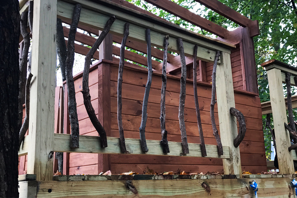 outdoor-custom-railing